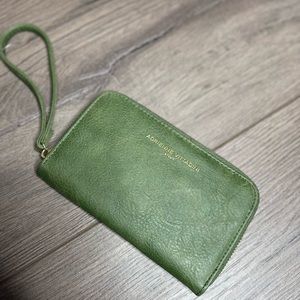 Adrienne Vittadini Wallet
